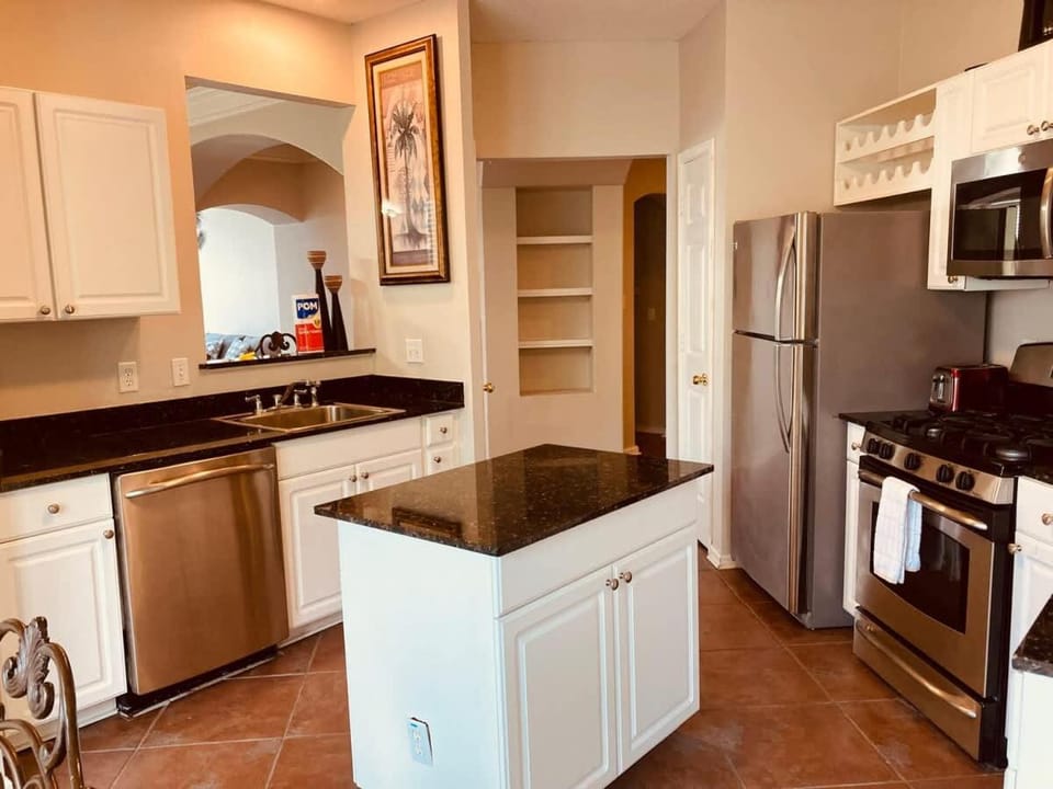 Kitchen or kitchenette, kitchen