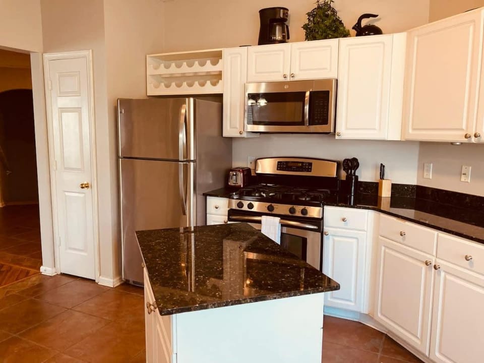 Kitchen or kitchenette, kitchen