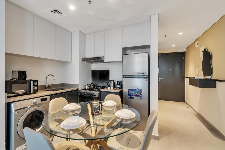 1 Bedroom in Aljada City Center l Balcony & Pool - LemonHomes Apartment in Al Sharjah