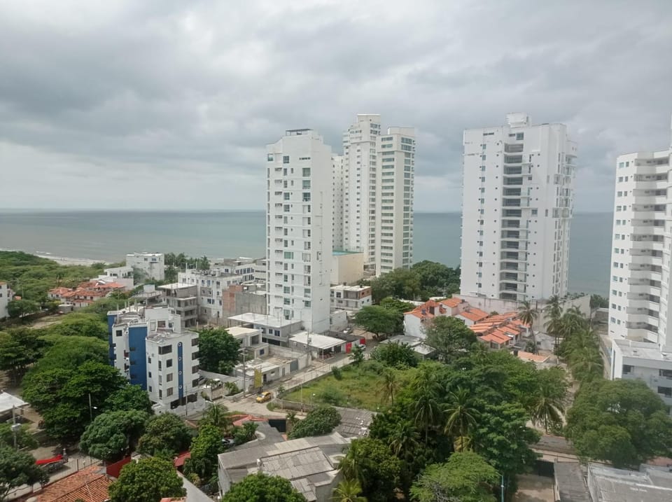 Property building, Day, Neighbourhood, Natural landscape, Bird's eye view, City view, Sea view, Street view, Location