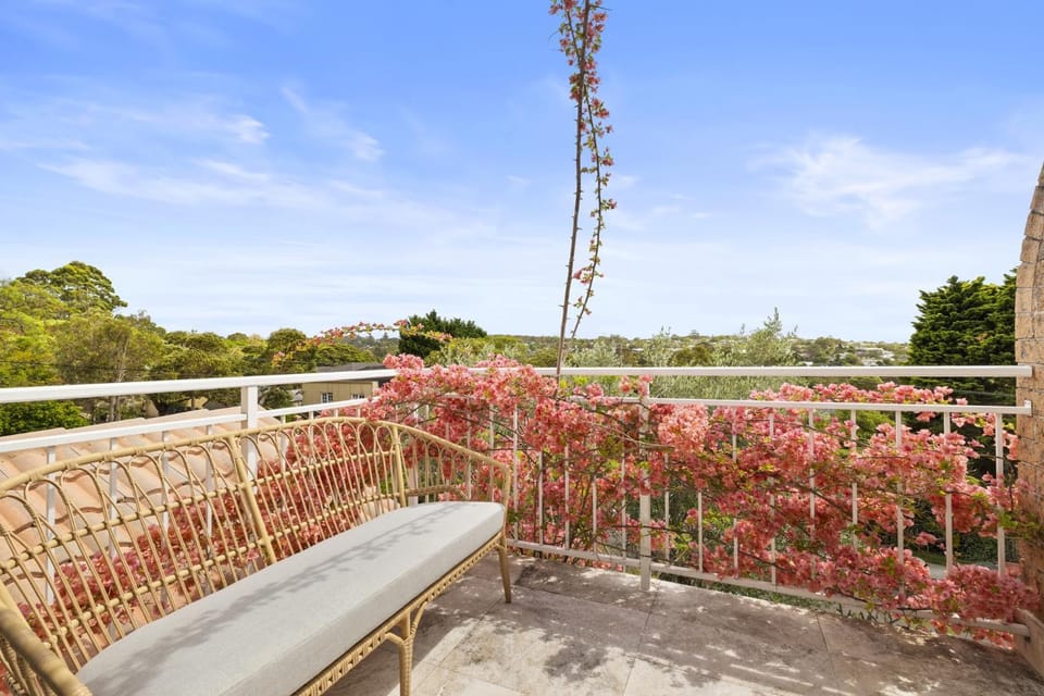 Spacious 3-Bed Duplex in Leafy Seaforth Apartment in Sydney