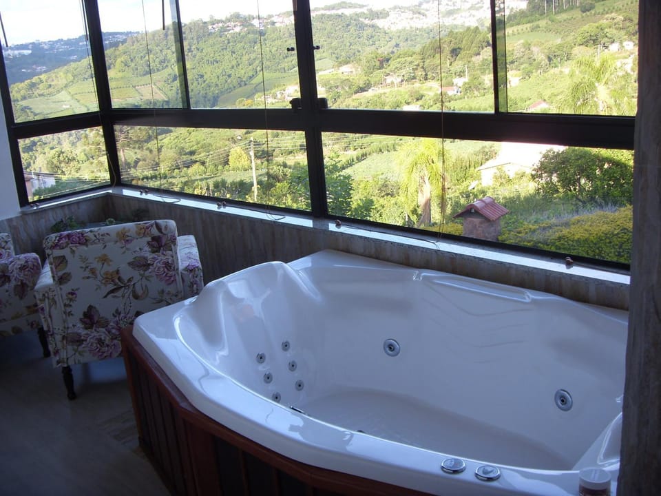 Hot Tub, Landmark view