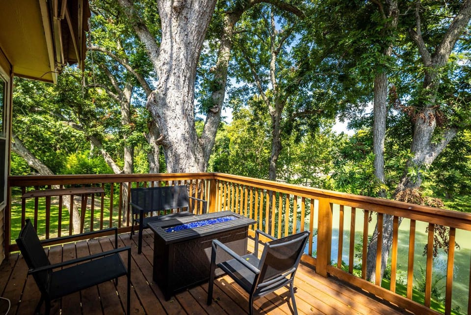 Riverfront Private Deck Family Games Wurstfest Fun House in Seguin