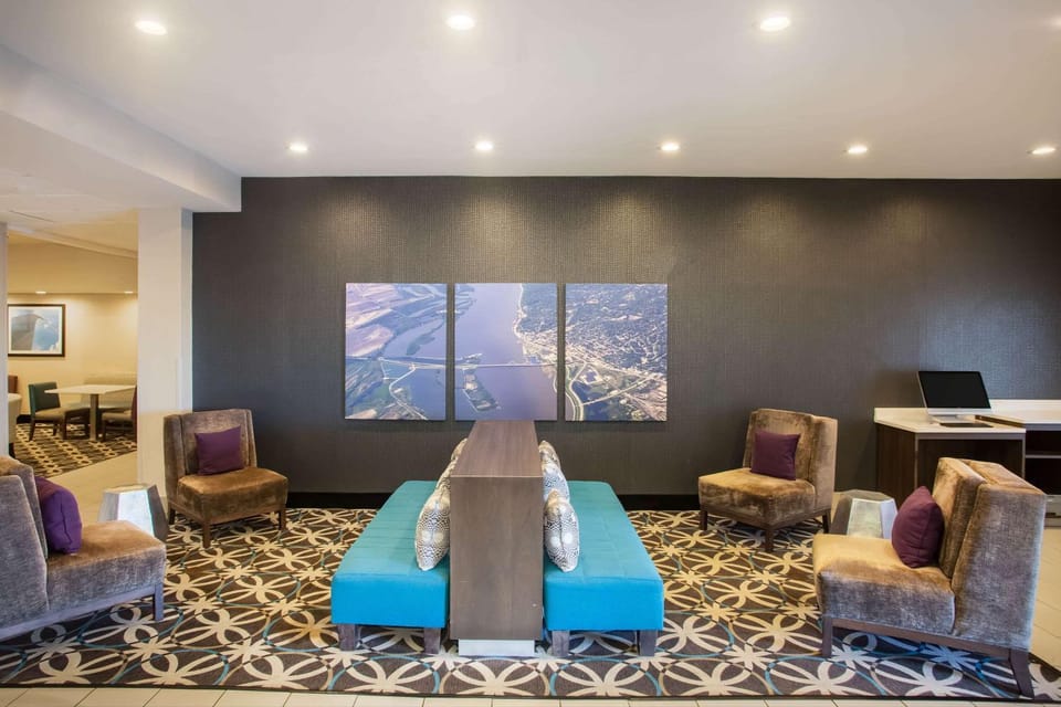 Lobby or reception, On site