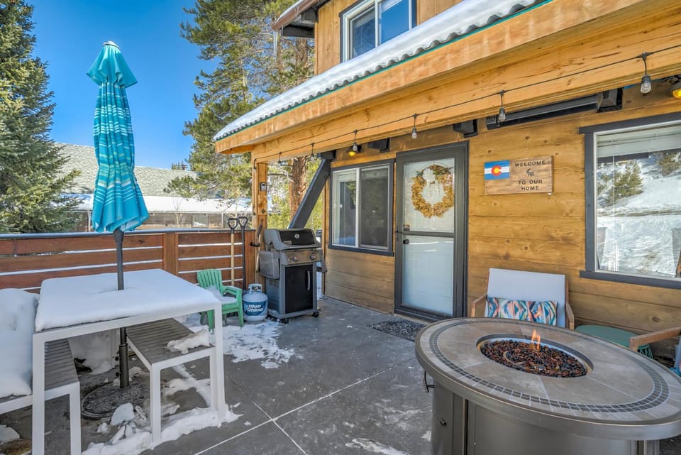 Mountain A Frame w Wood Stove Downtown House in Breckenridge