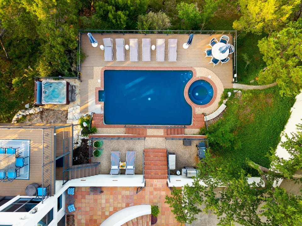 Pool Hot Tub Stunning views Lux Game Room House in Wimberley