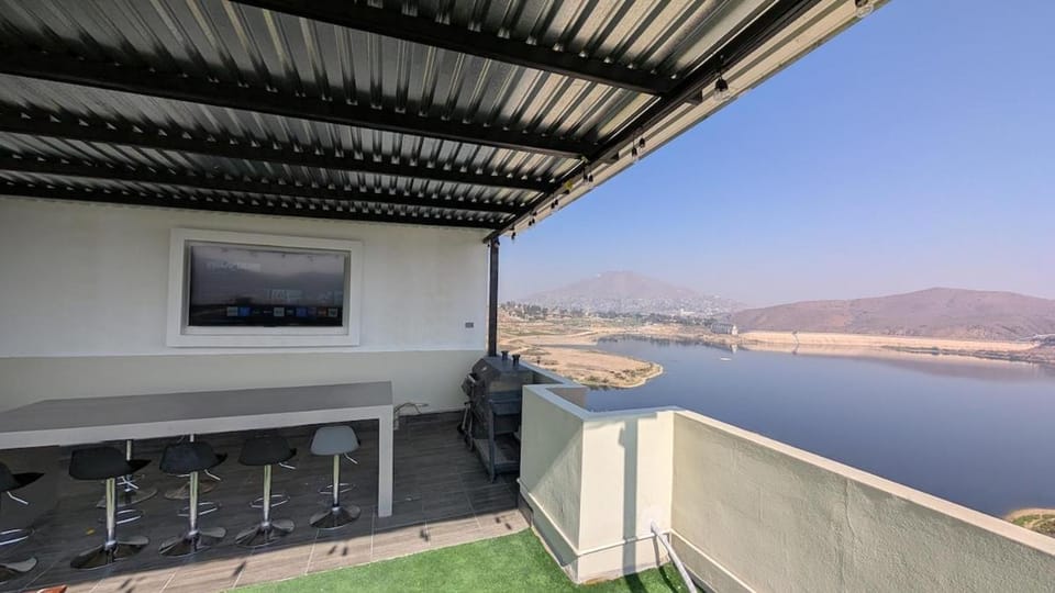 Natural landscape, Balcony/Terrace, Lake view
