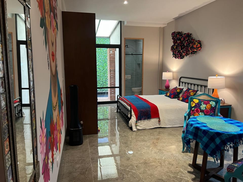 Frida Kahlo Loft-Amazing Loft Apartment in Mexico City