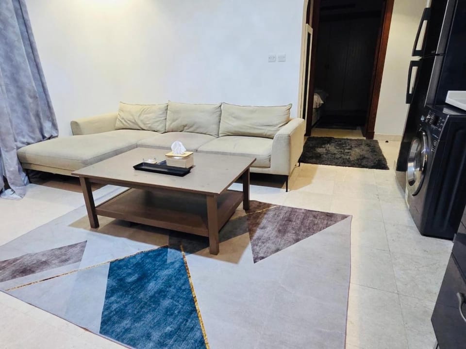 1 BHK self entry on Andlous Road Apartment in Jeddah