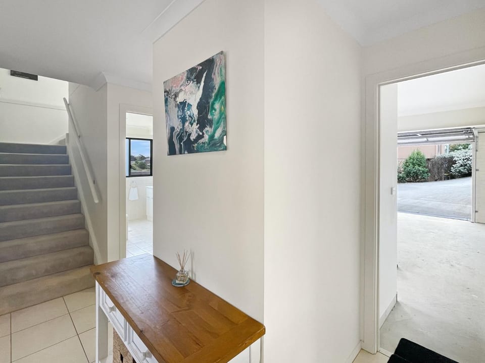 Villa Franco Pet Friendly Walk to the Beach House in New South Wales