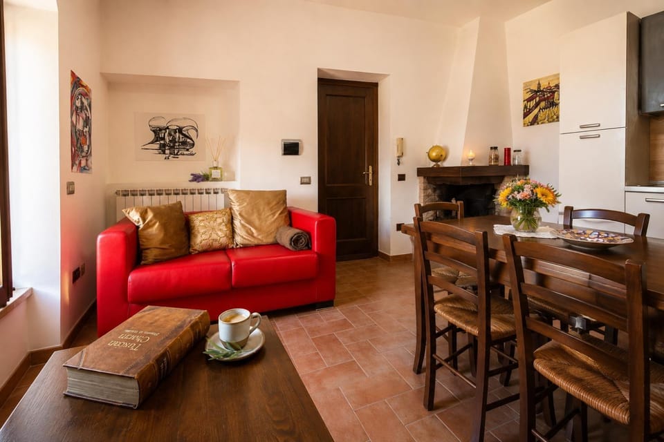 Living room, Seating area