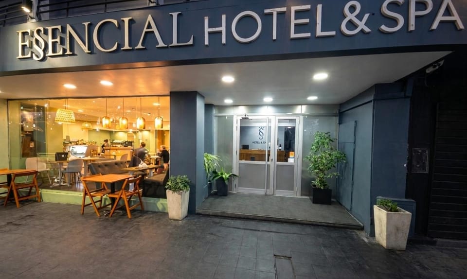 Property building, Restaurant/places to eat, Lobby or reception, group of guests