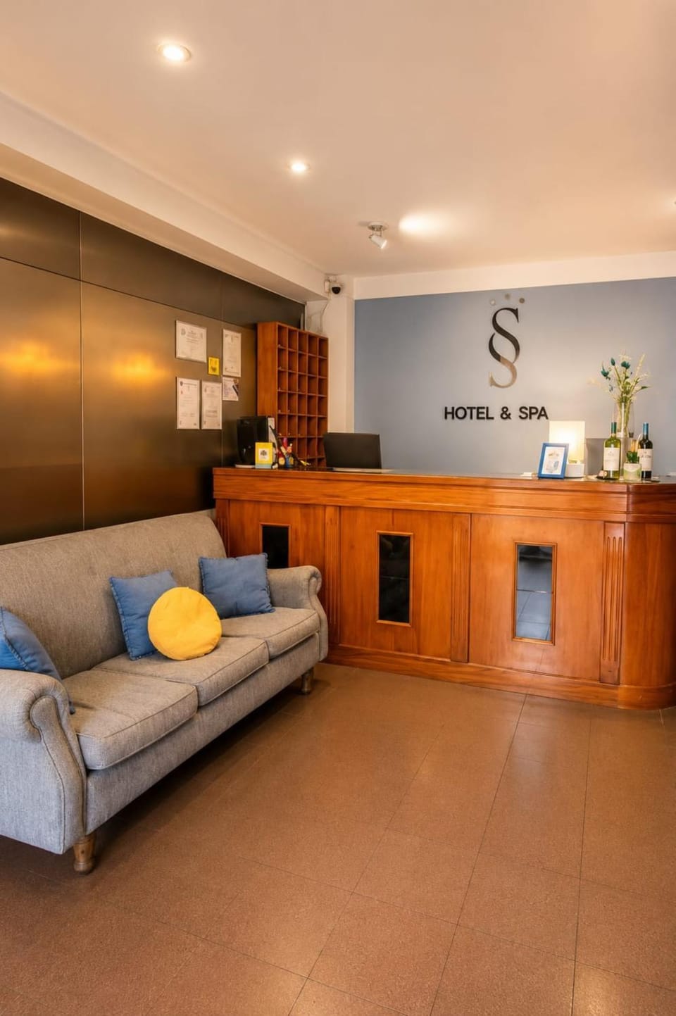 Lobby or reception, Decorative detail