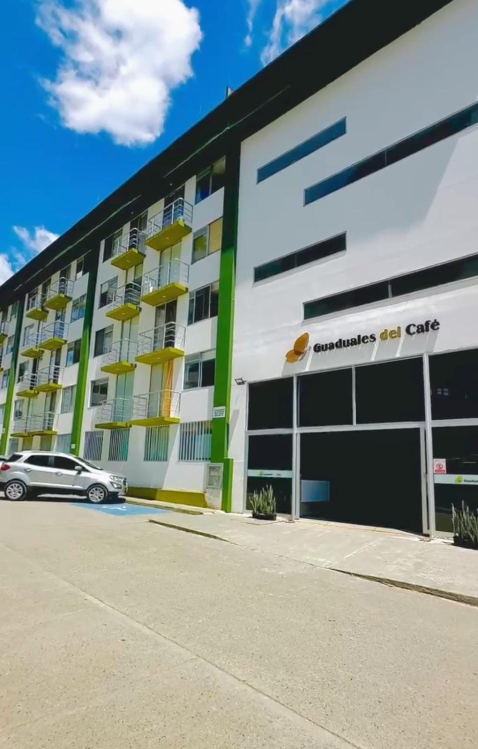 Apto con vista increible piscina a 10 min del Parque del Cafe Apartment in Quindio, Colombia