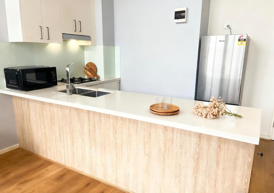 Kitchen or kitchenette, oven, toaster