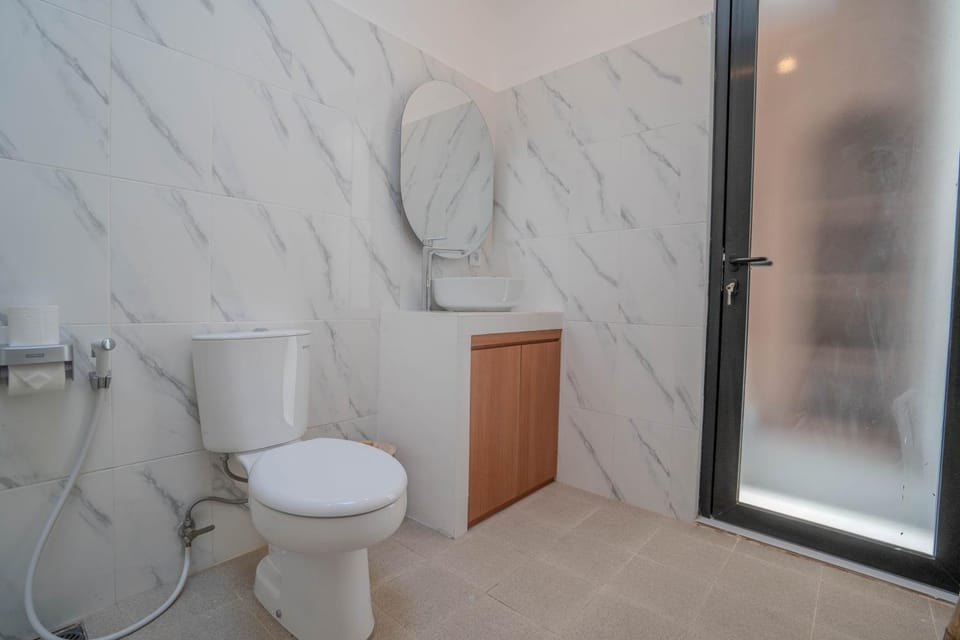 Toilet, Bathroom