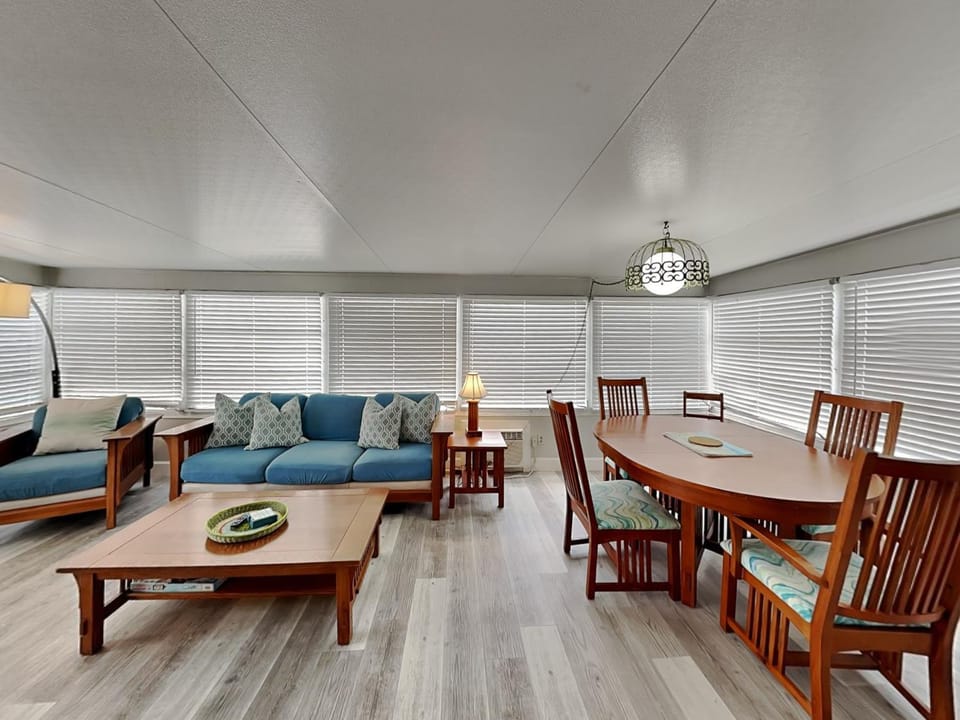 Living room, Seating area, Dining area, furniture
