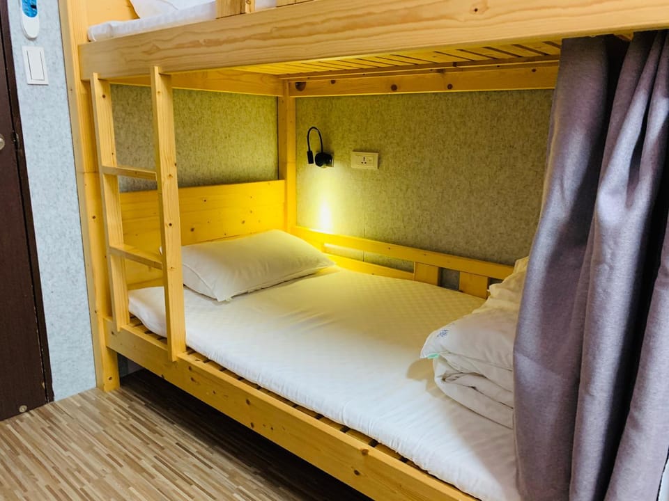bunk bed
