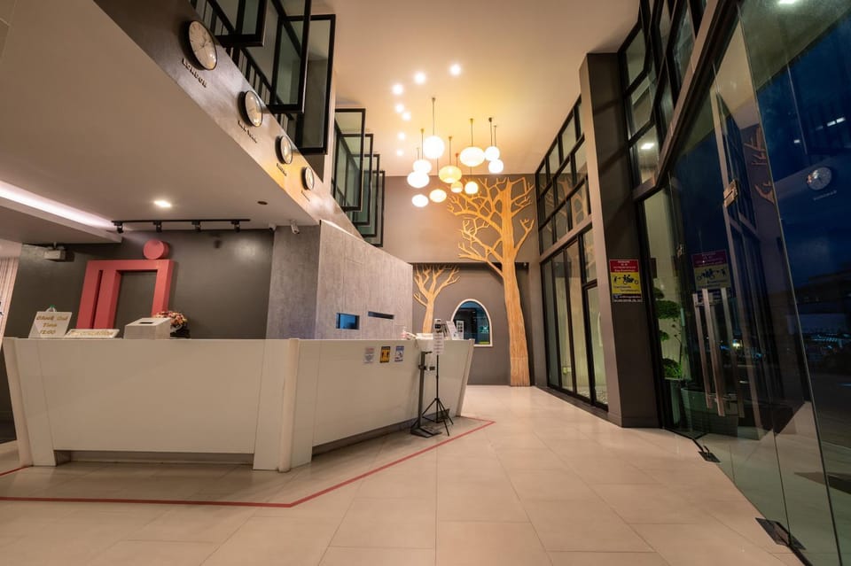 Restaurant/places to eat, Lobby or reception, Breakfast, Asian breakfast
