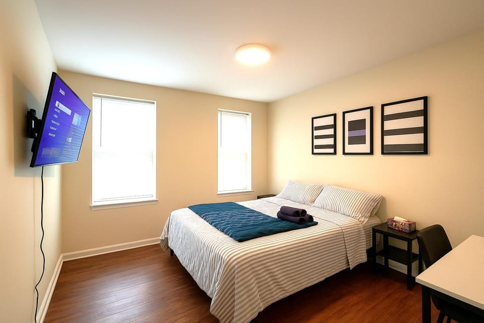 Near Stadiums and Downtown in Peaceful Neighborhood Bed and Breakfast in Baltimore