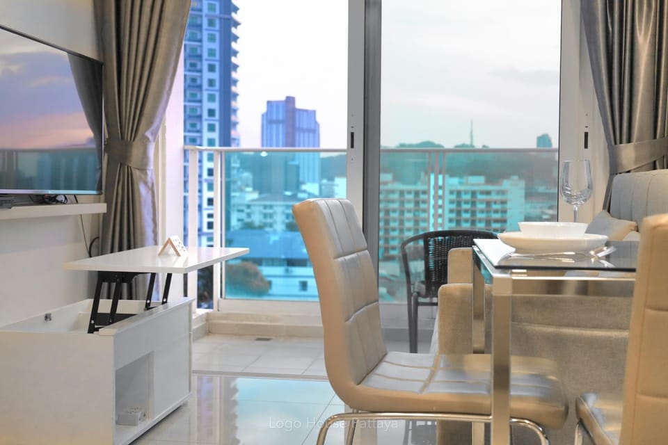 City Garden Tower by Logo Apartment in Pattaya City