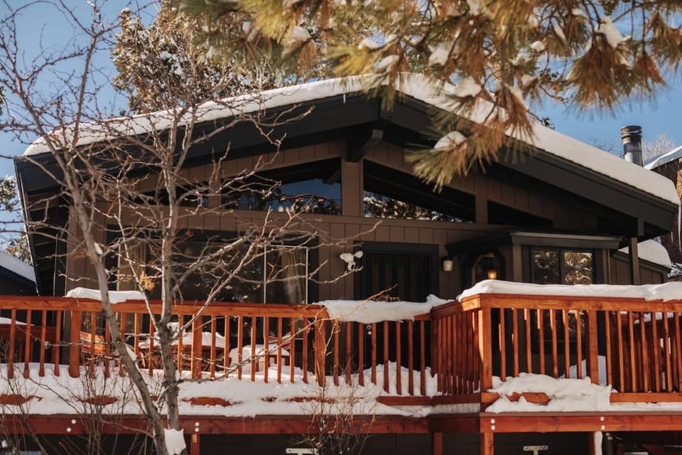 Bearadise Cabin Cabin in Southern California