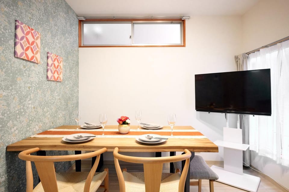 TV and multimedia, Dining area