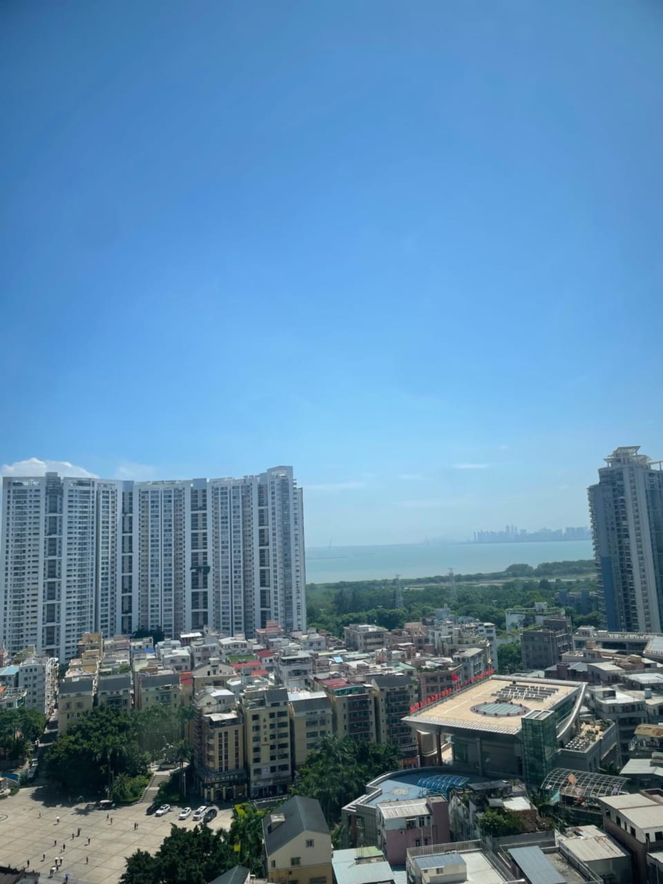 City view, Sea view