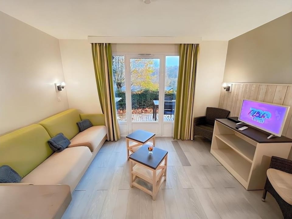 Cottage avec Parking gratuit - piscine et jeux Apartment in Normandy