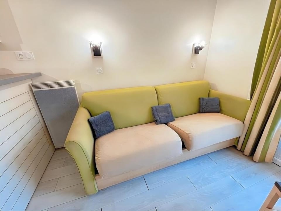 Cottage avec Parking gratuit - piscine et jeux Apartment in Normandy