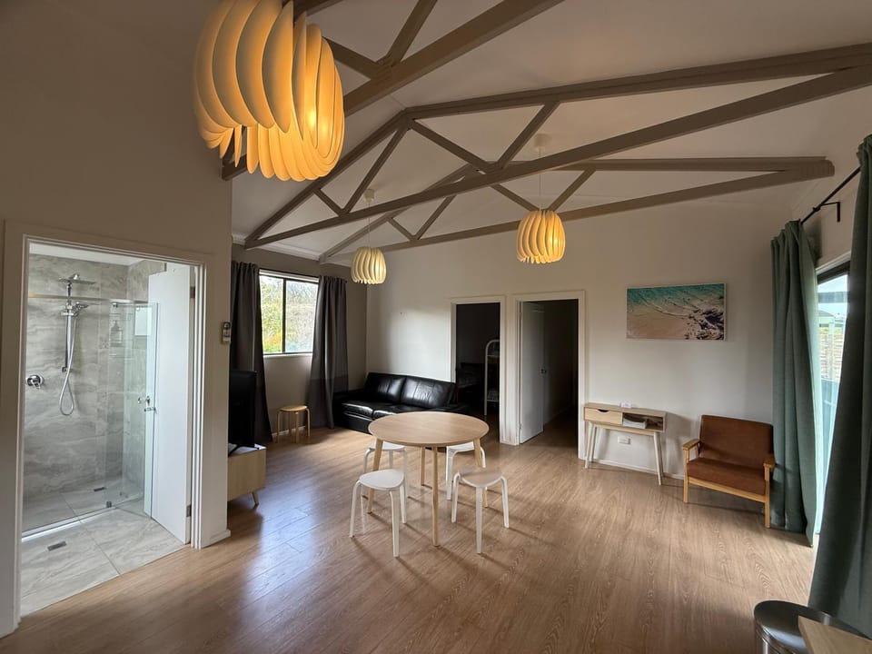 Beachside Cabin No 2 at Island Beach Cabin in South Australia