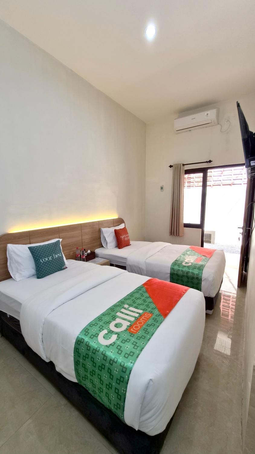 Bed, Photo of the whole room, Bedroom, air conditioner