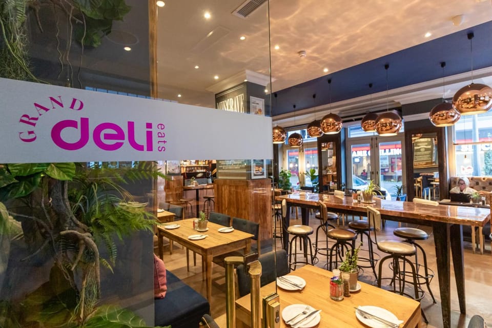 Restaurant/places to eat, Food and drinks, Food