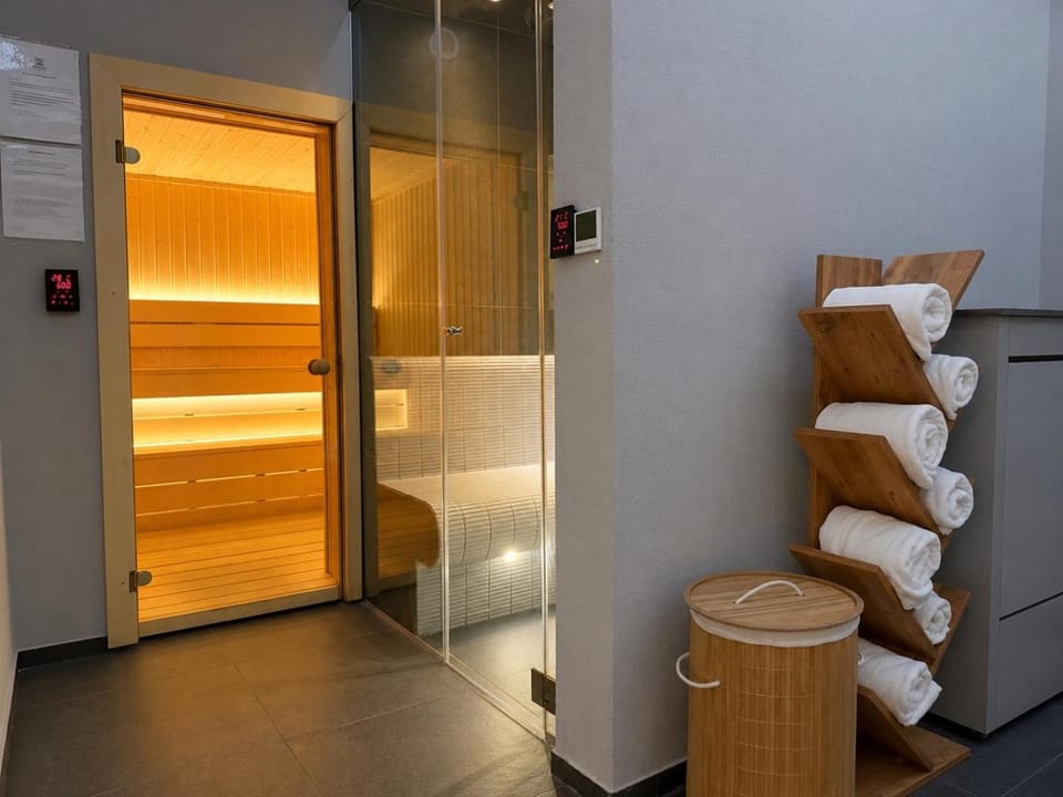 KRUNA 406 Luxury Sea View Apartment with Parking, Minibar, Spa & Beach - Includes 2 Complimentary Non-Alcoholic Beach Drinks & Welcome Gift Apartment in Montenegro
