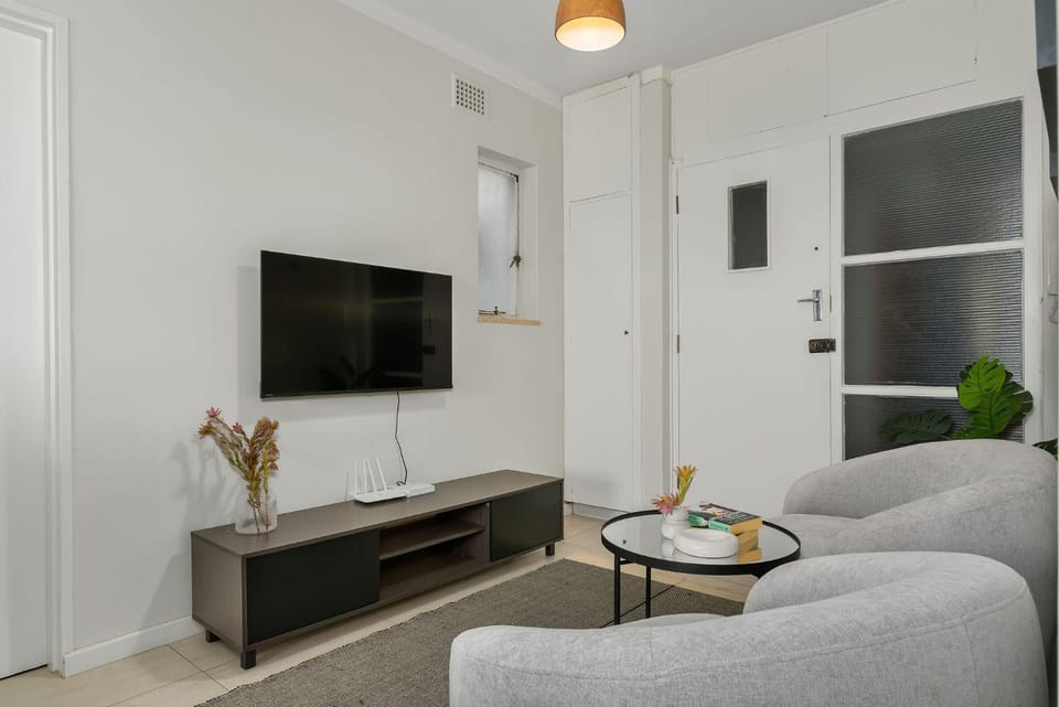 Monreith 404 Apartment in Sea Point