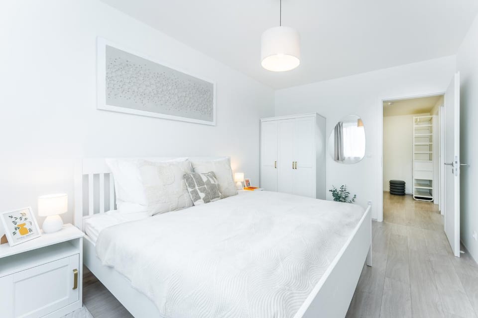 Bed, Bedroom, wardrobe