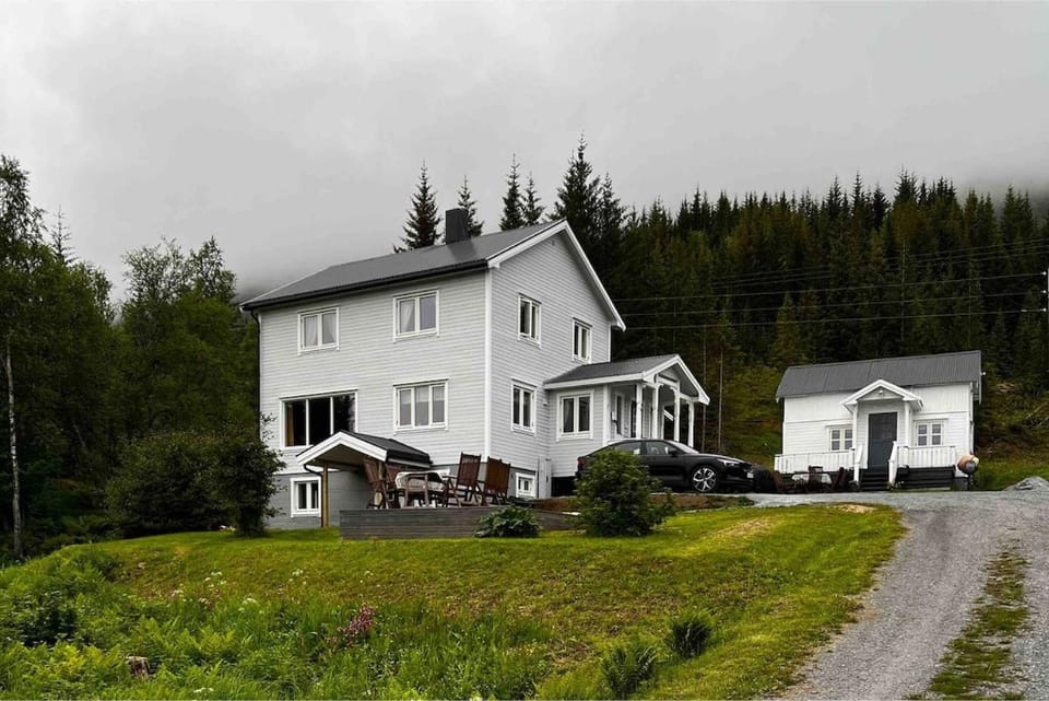 Property building, Garden