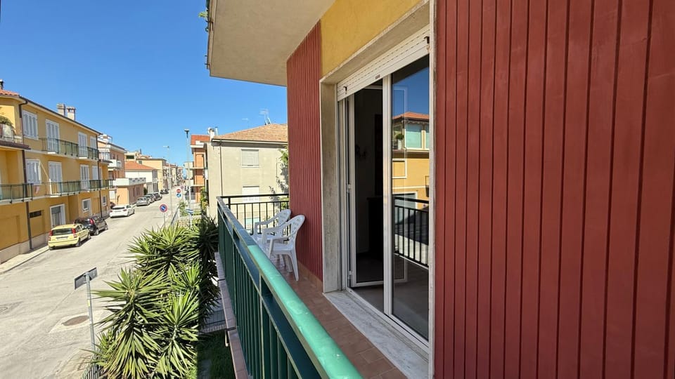 P061 - Porto Recanati, ampio quadrilocale vicino al mare Apartment in Porto Recanati