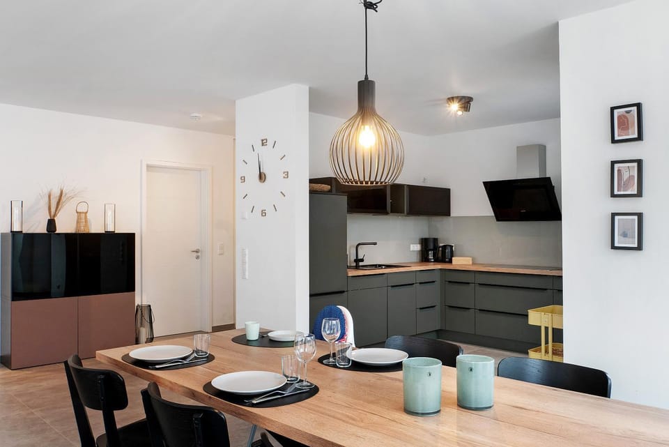 Property building, Kitchen or kitchenette, Living room
