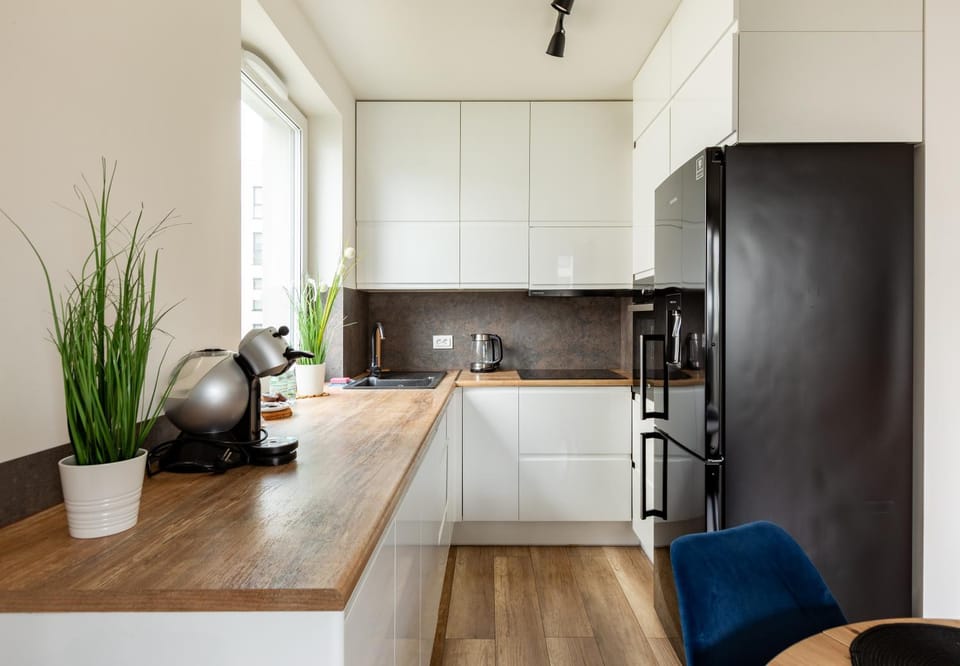 Kitchen or kitchenette, Dining area, dishwasher, oven, stove