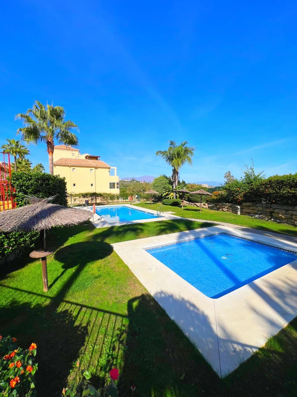 Garden, Swimming pool