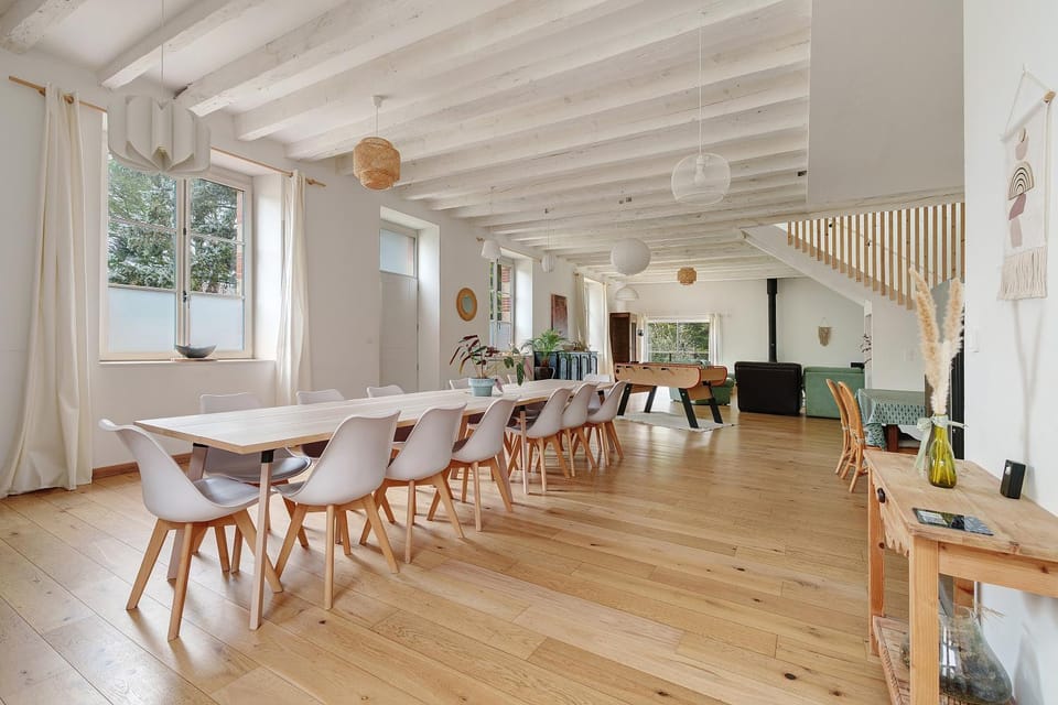 Property building, Living room