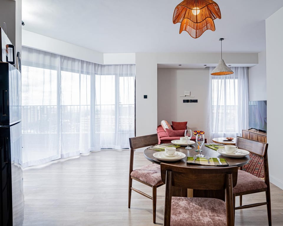 Living room, Seating area, Dining area