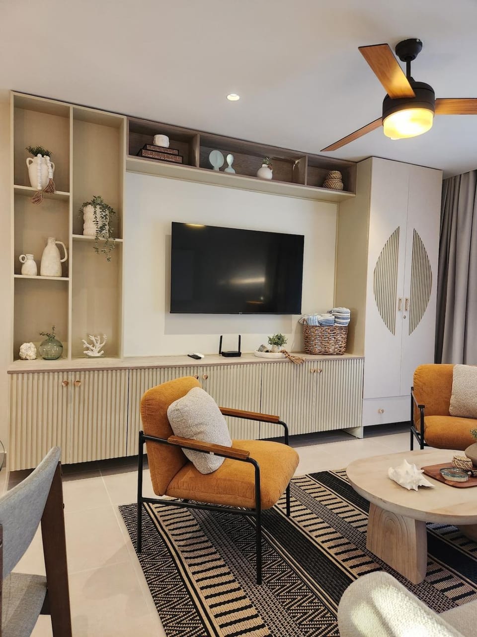 TV and multimedia, Living room