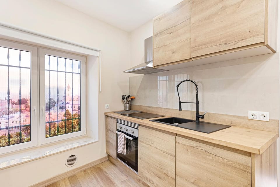 Kitchen or kitchenette, Living room