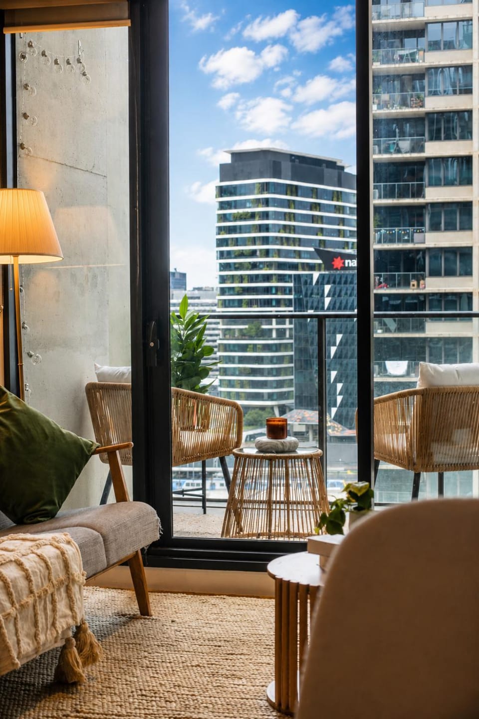 Luxe Earth Sanctuary Southern Cross Station CBD Apartment in Melbourne