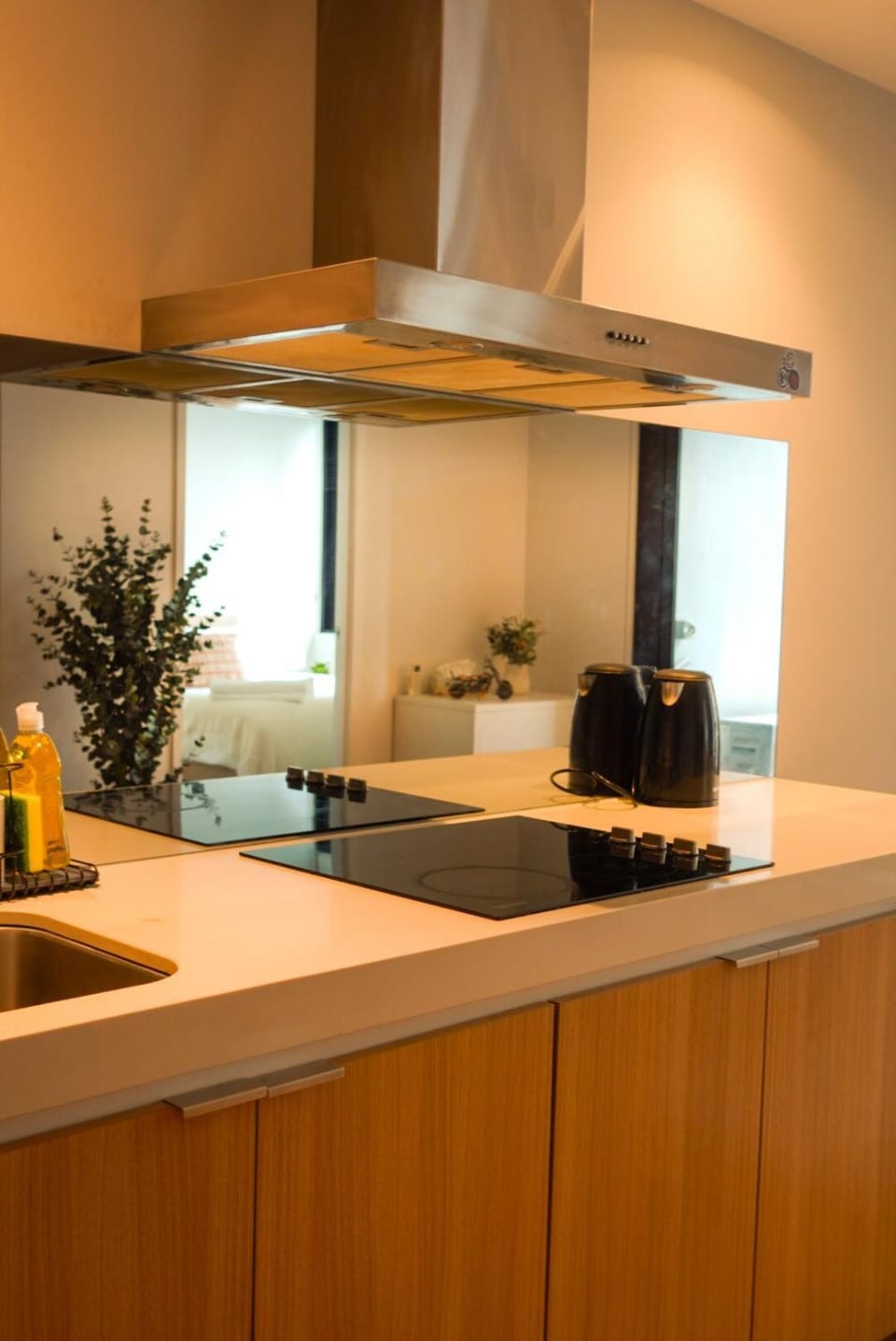 Luxe Earth Sanctuary Southern Cross Station CBD Apartment in Melbourne