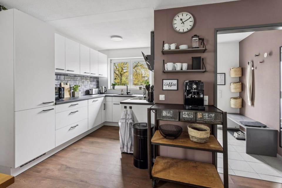 Coffee/tea facilities, Kitchen or kitchenette