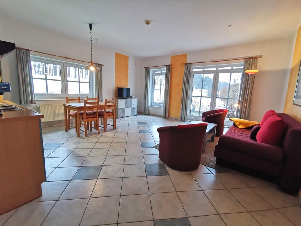 TV and multimedia, Balcony/Terrace, Kitchen or kitchenette, Living room, Seating area, Dining area