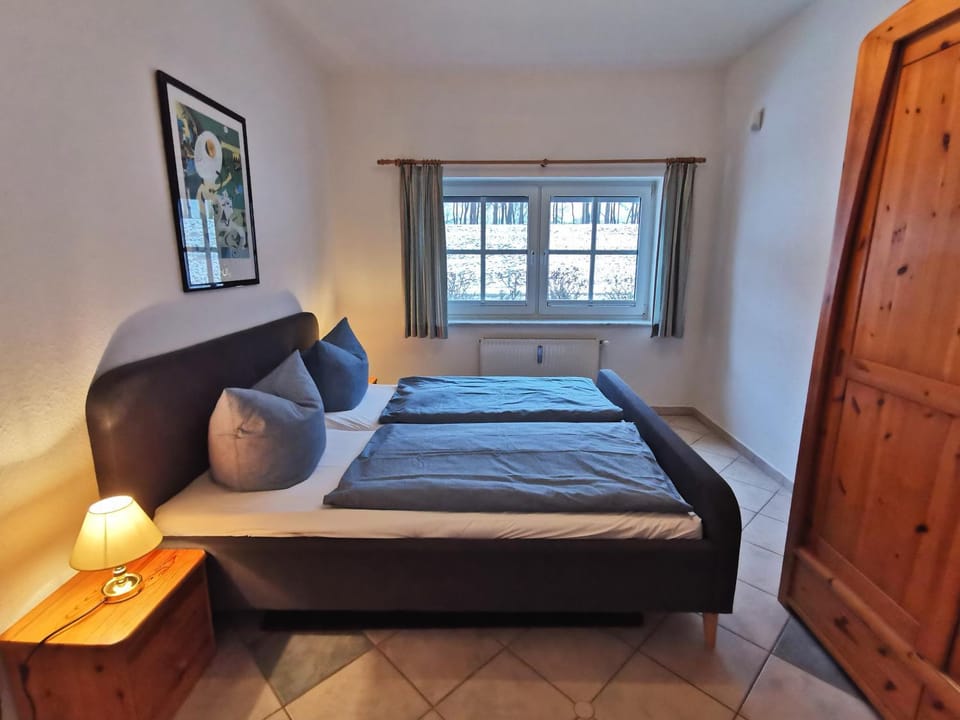 Bed, View (from property/room), Bedroom, wardrobe